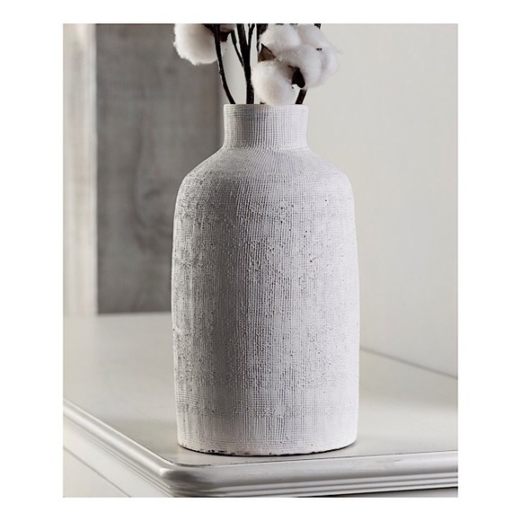 Large Textured Vase - Picture 1 of 1
